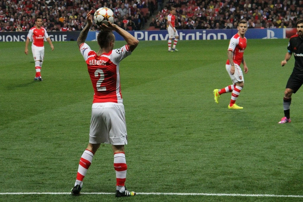 Sự khác biệt giữa ném biên và các tình huống khác